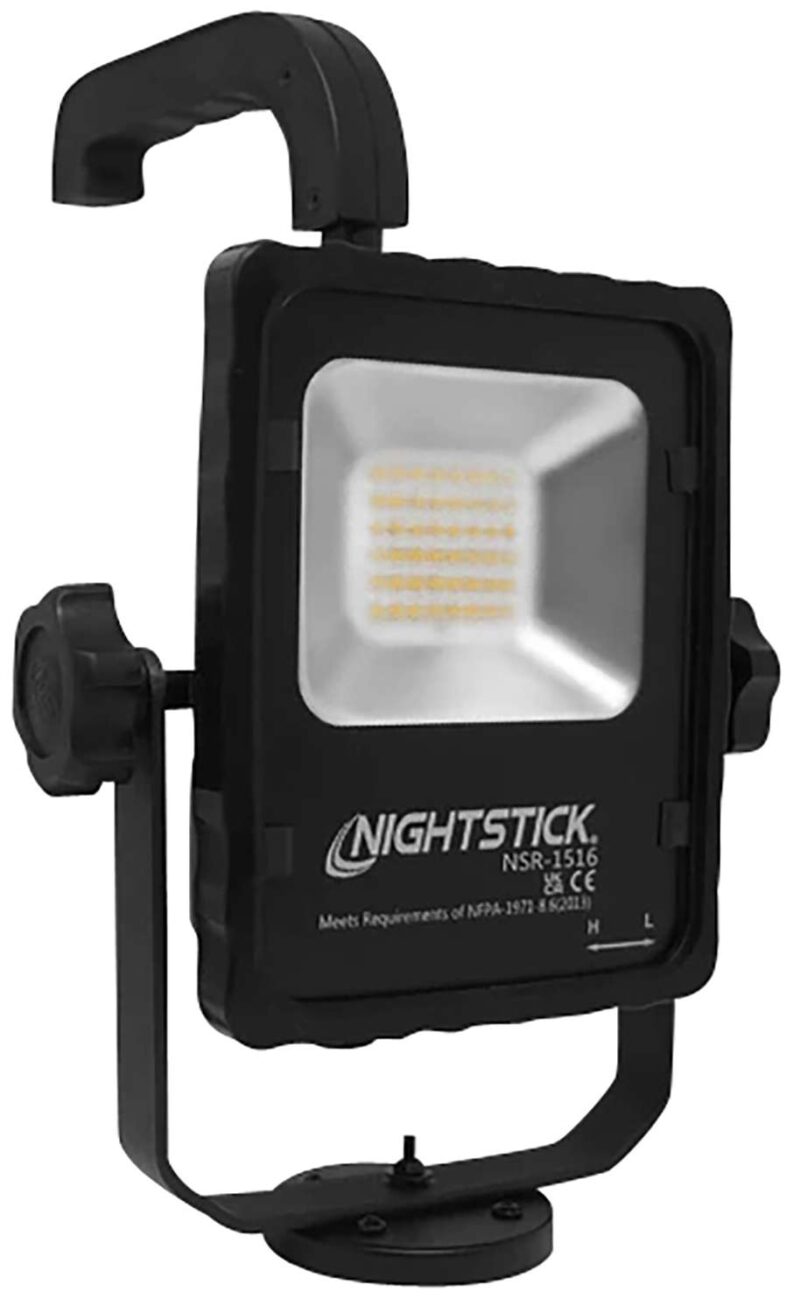 NIGHTSTICK SCENE LIGHT W/ MAGNET BASE & TELESCOPING HANDLE- 2500L LI-ION - BLACK